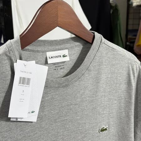 Camiseta Basica Lacoste cor Cinza Mescla — imagem 1 de 3