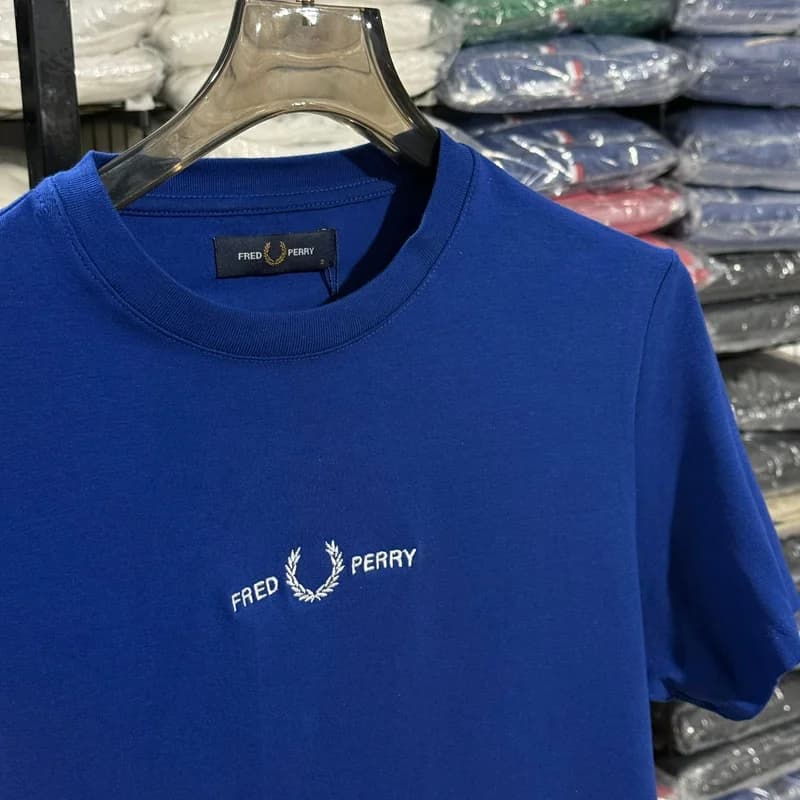 Camiseta Estampada Fred Perry cor Azul Royal — imagem 1 de 1