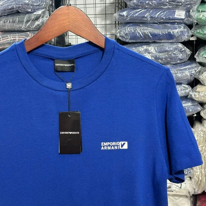 Camiseta Basica Emporio Armani cor Azul Royal